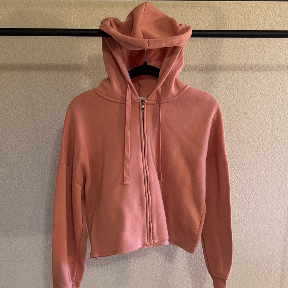 Coral cropped zip up!